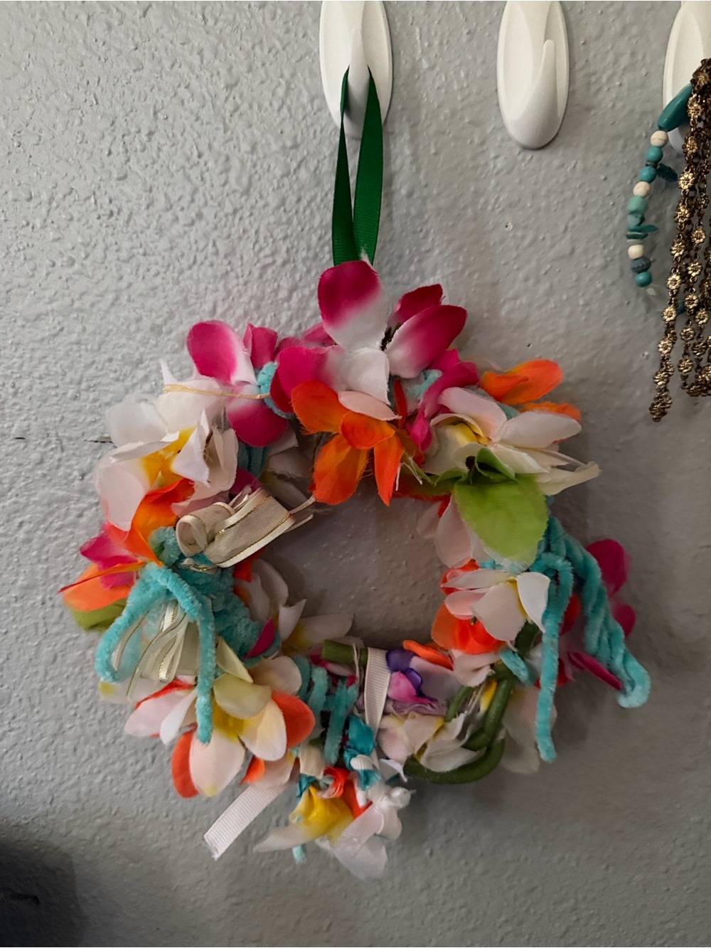 NWT 808 beads summer multiBright Floral Mini Wreath with Turquoise Yarn Accent